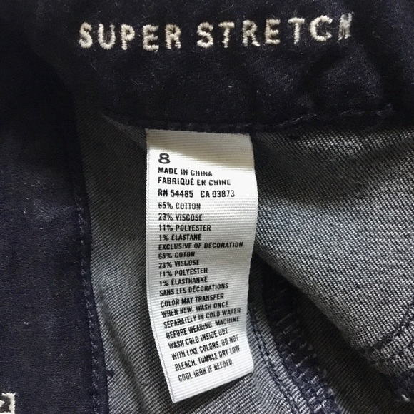 American Eagle Outfitters High-Waisted Cut Off Denim Jean Shorts - Picture 7 of 9